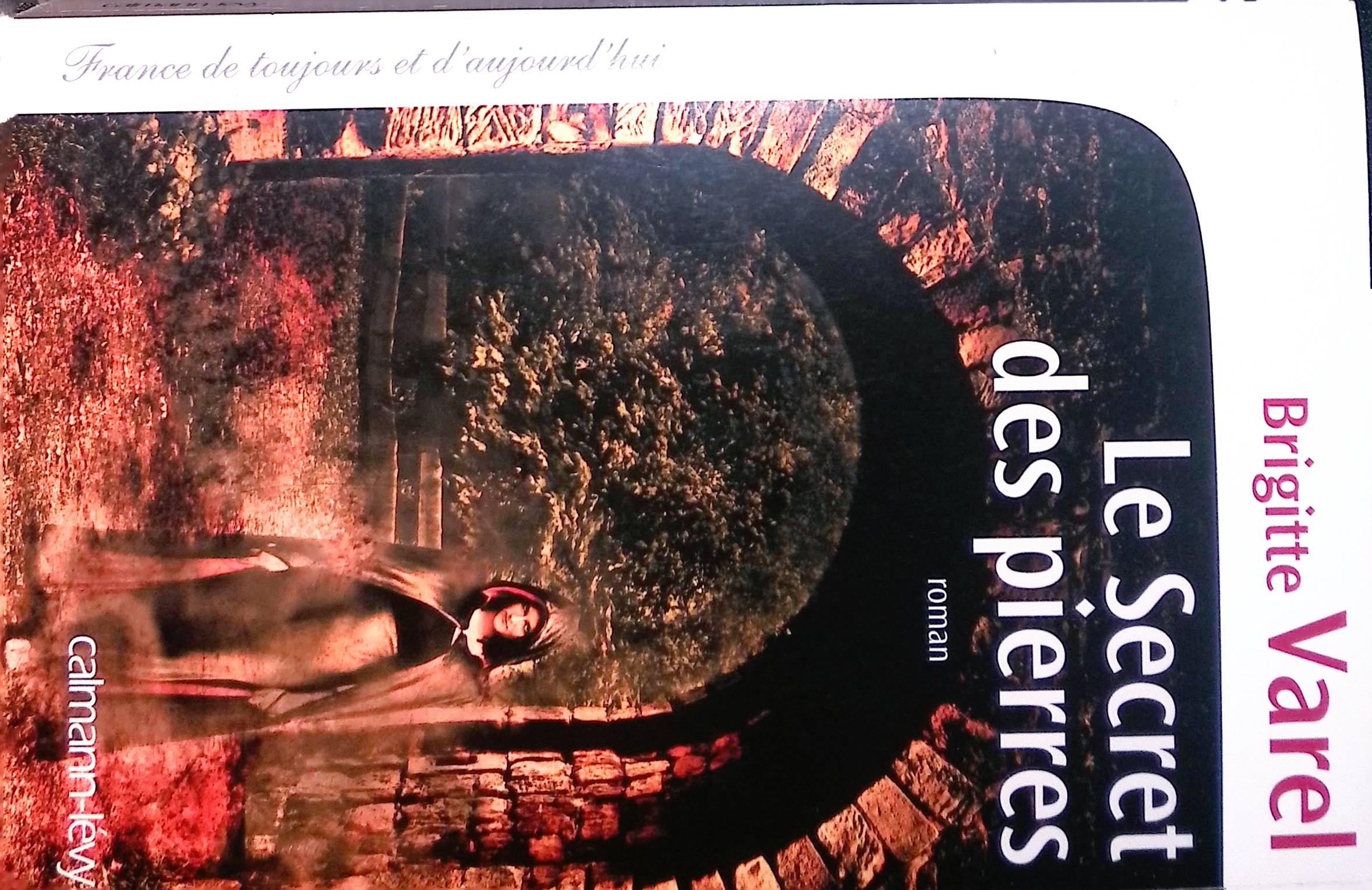 Image du produit IMG_2025_10_15_14_05_57S.jpg de l'association Lire et Créer, livres pas cher et de seconde main