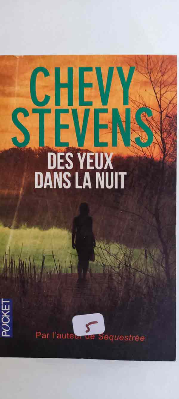 Des yeux dans la nuit : livres pas cher d'occasion, de seconde main de l'association Lire et Créer